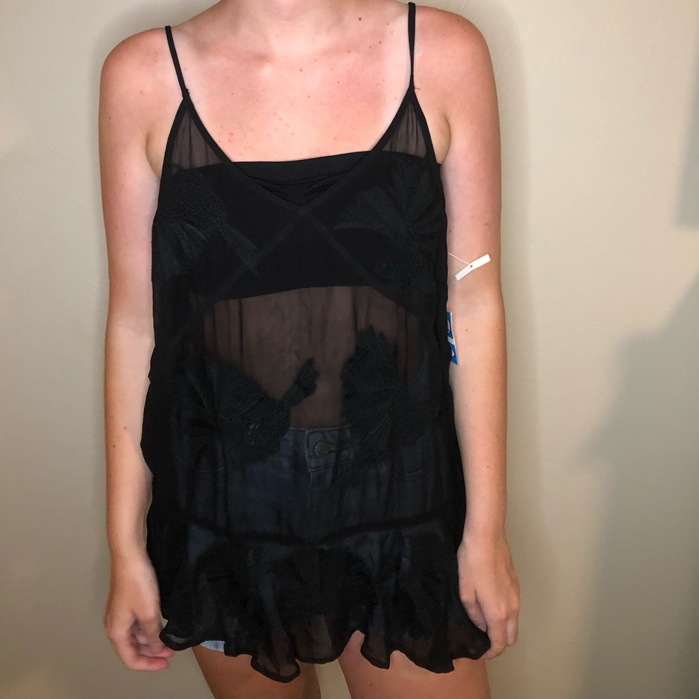Women’s tank NWT🐬